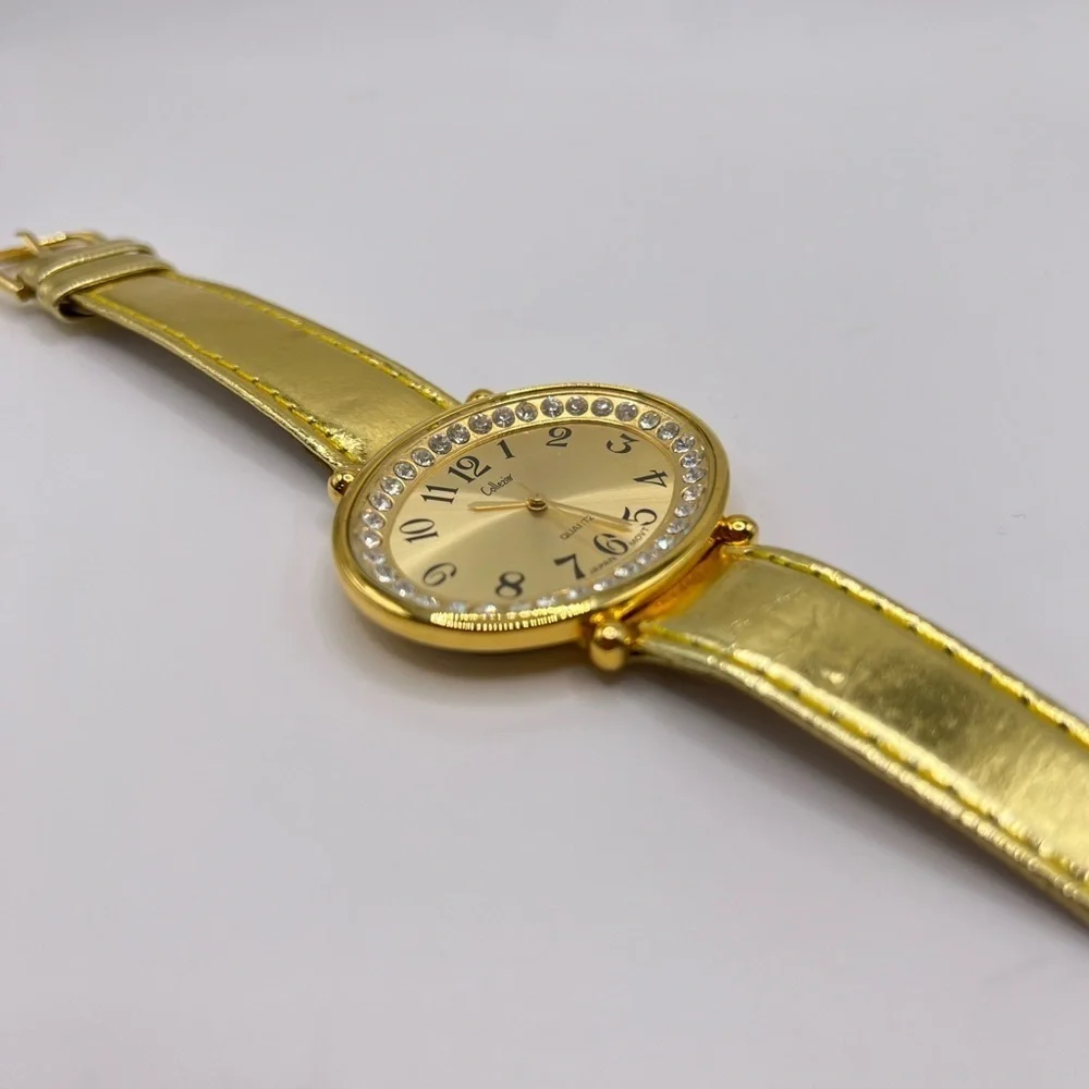 Collezio Gold Tone Crystal Bezel Watch – Needs Battery